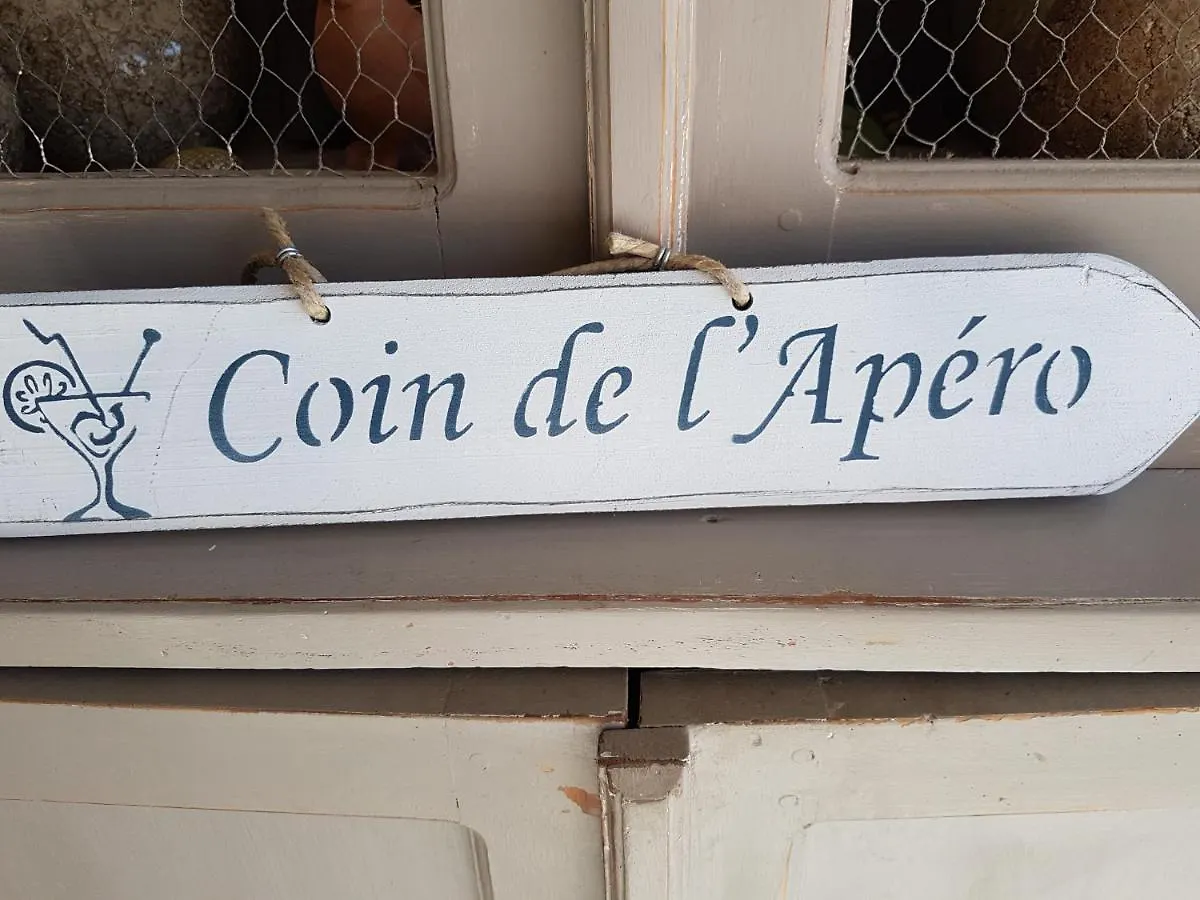 Fleur De Garance Bed & Breakfast Le Thor 0*,